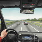 Grob fahrlässig: Bei Tempo 200 nicht das Navigationsgerät bedienen!